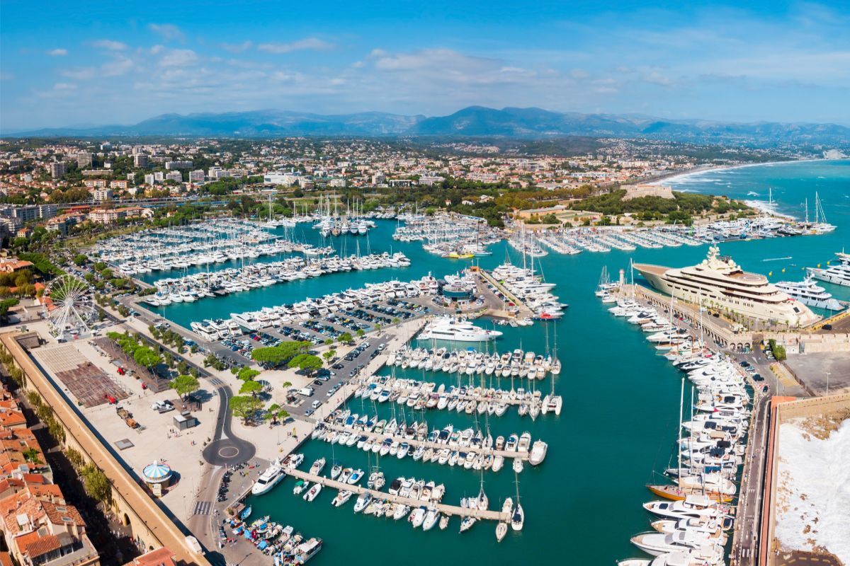 ville d'Antibes 06600